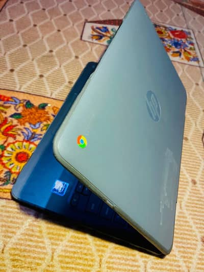 HP Chromebook for Sale - Excellent Condition - 32GB Storage