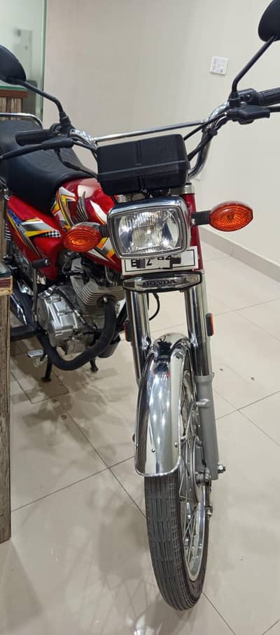 honda 125 red 2025