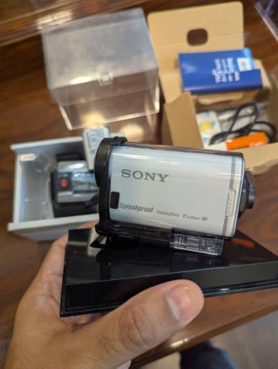 Sony action cam AS200v