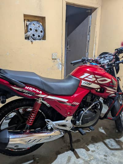 Honda cb150F