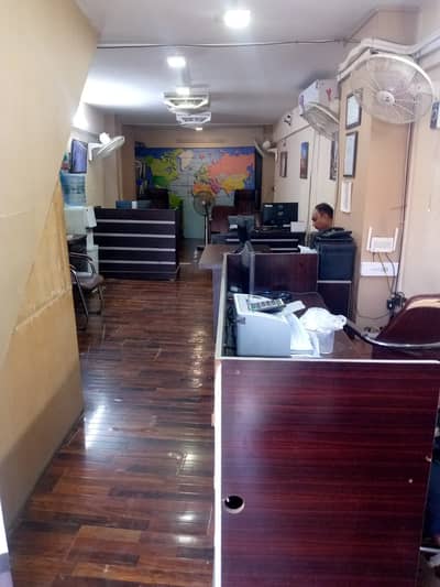 Office Furniture Condtion 9/10