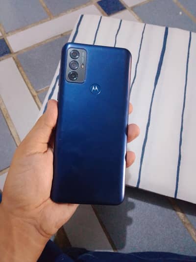 American phone Motorola g play 2024 PTA approved 3 /32 storage all