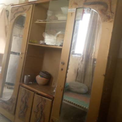 deviter 2 door and 2 glass
