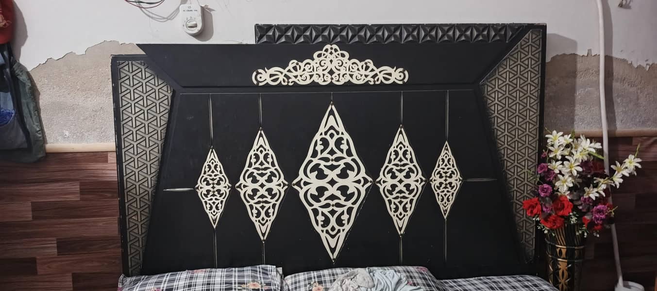 double bed with dressing table 5
