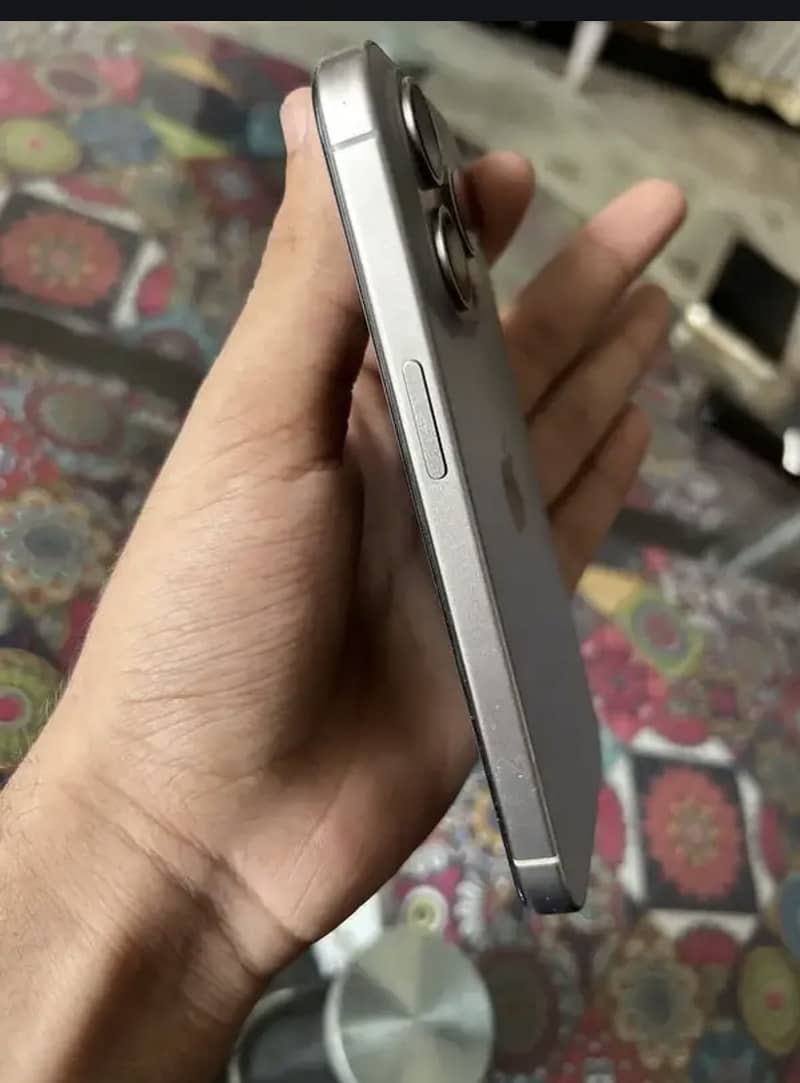 iPhone 15pro 1