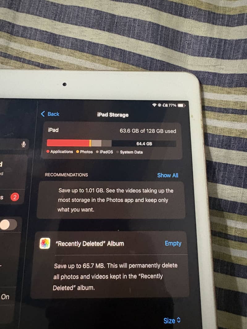 iPad 7 generation in excellent condition 4