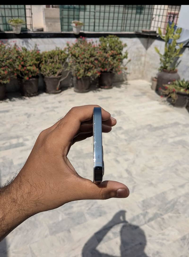 iphone 12 pro 1