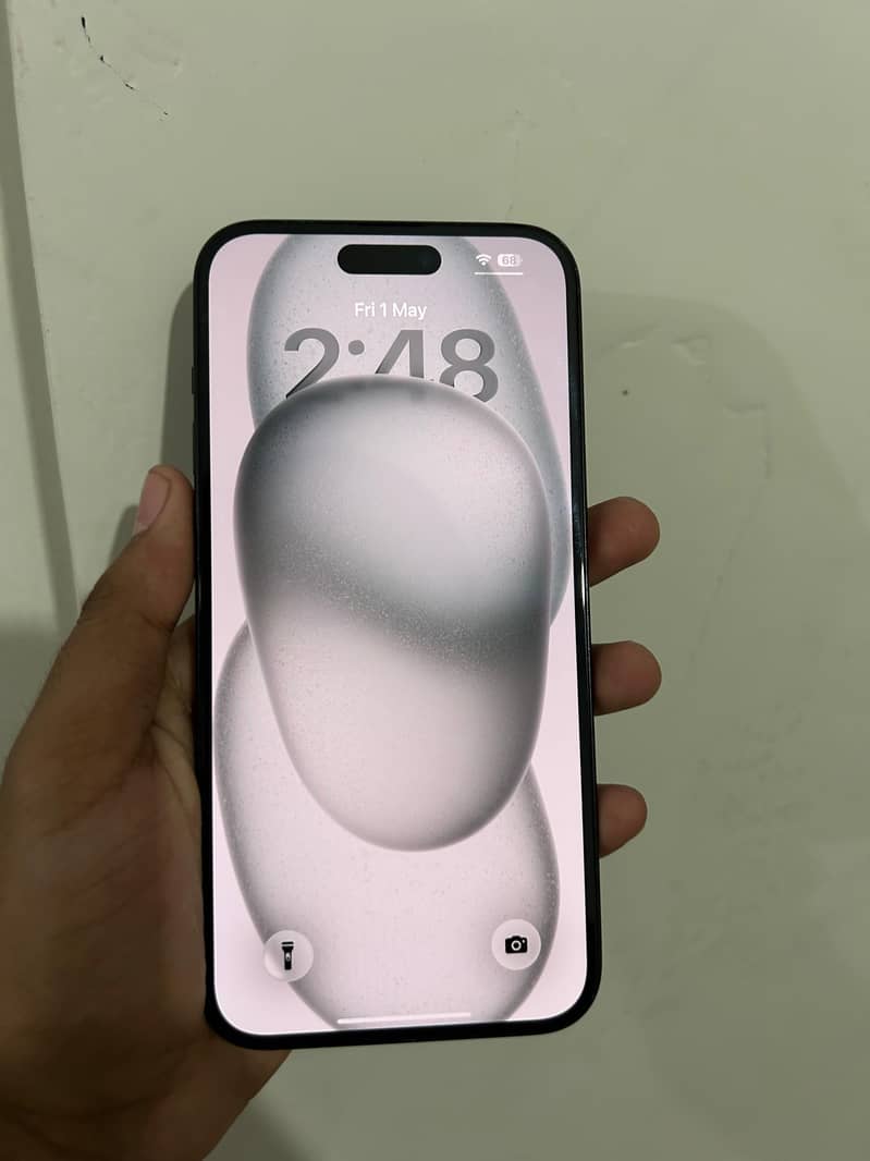 iPhone 15 Plus 1