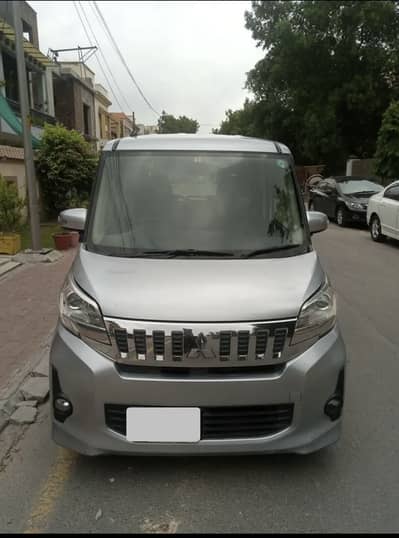 Mitsubishi EK Space/Nissan Roox