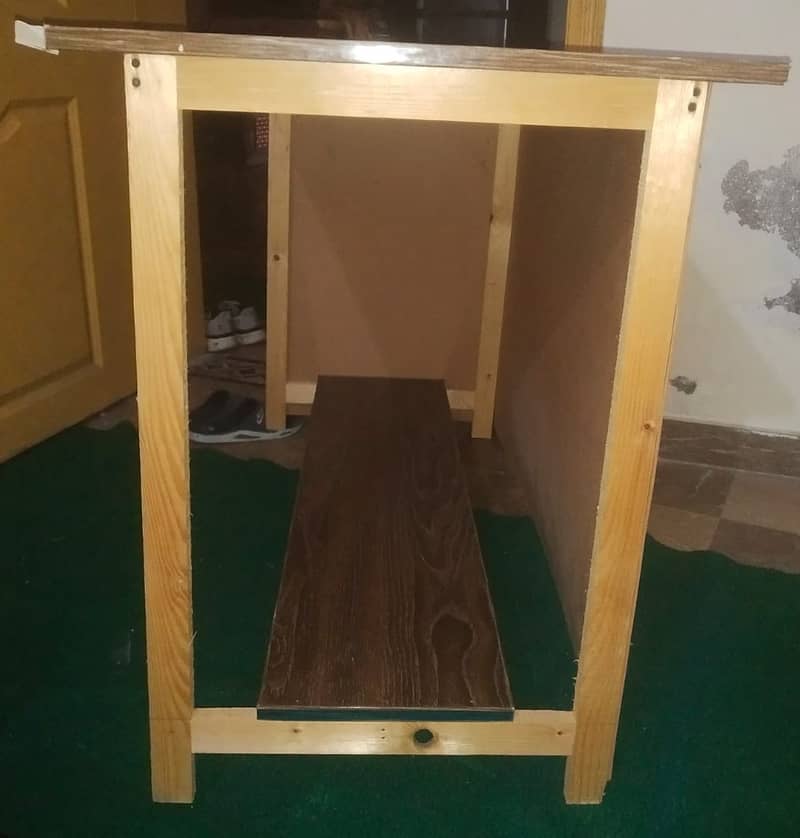 Custom Made Computer Tables 2