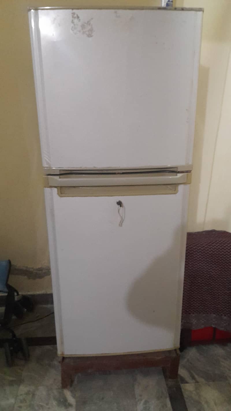 Medium  fridge 1