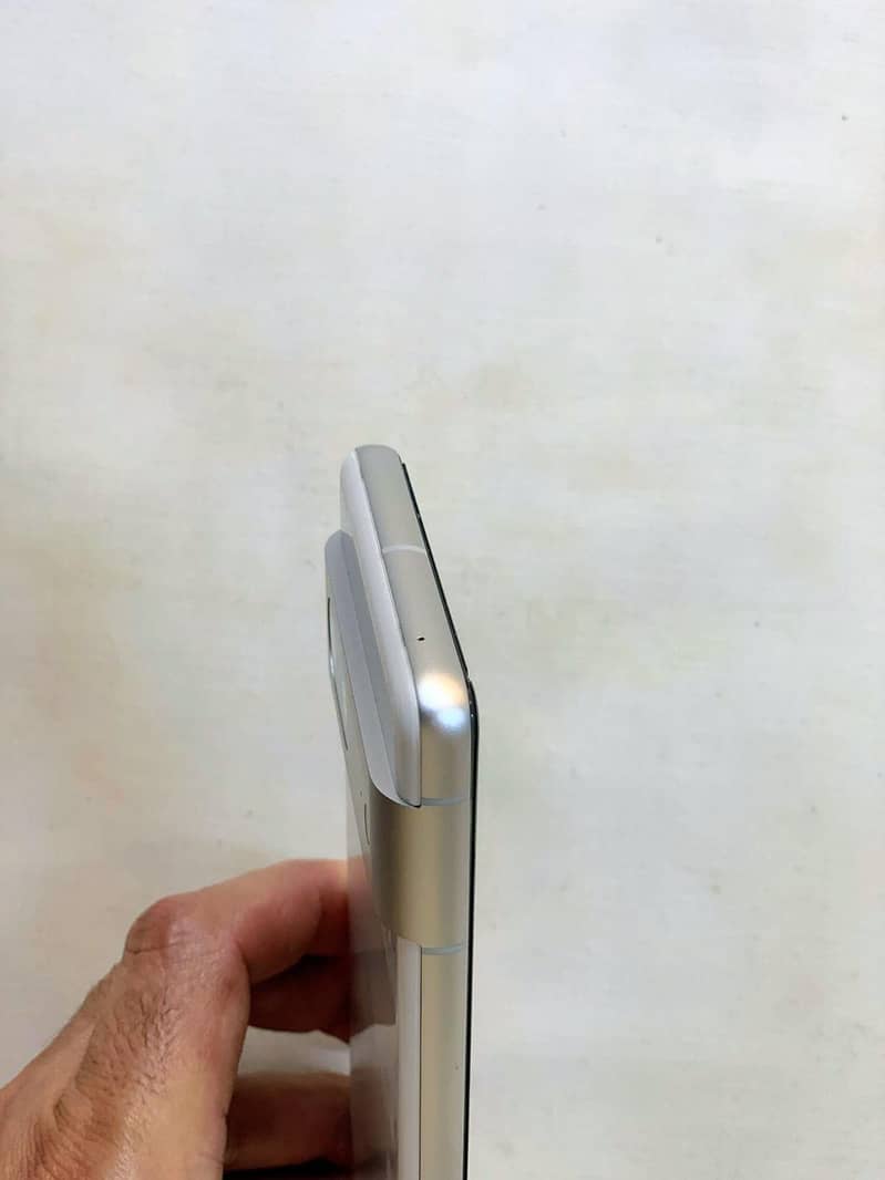 Google pixel 7 4