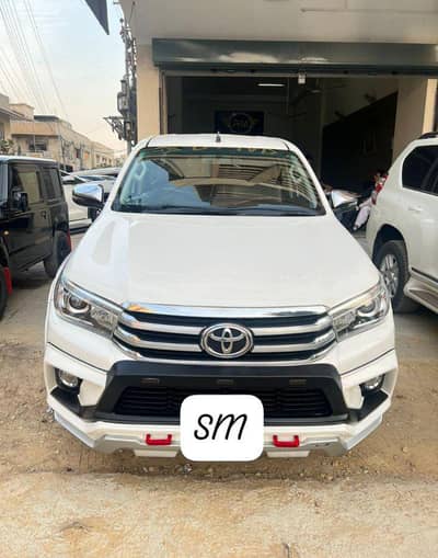 TOYOTA REVO