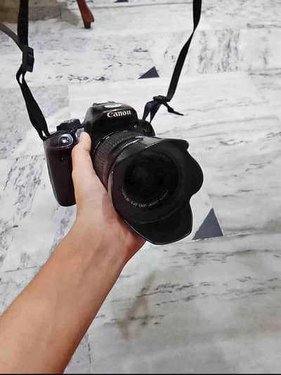 connon DSLR camera with all accessories