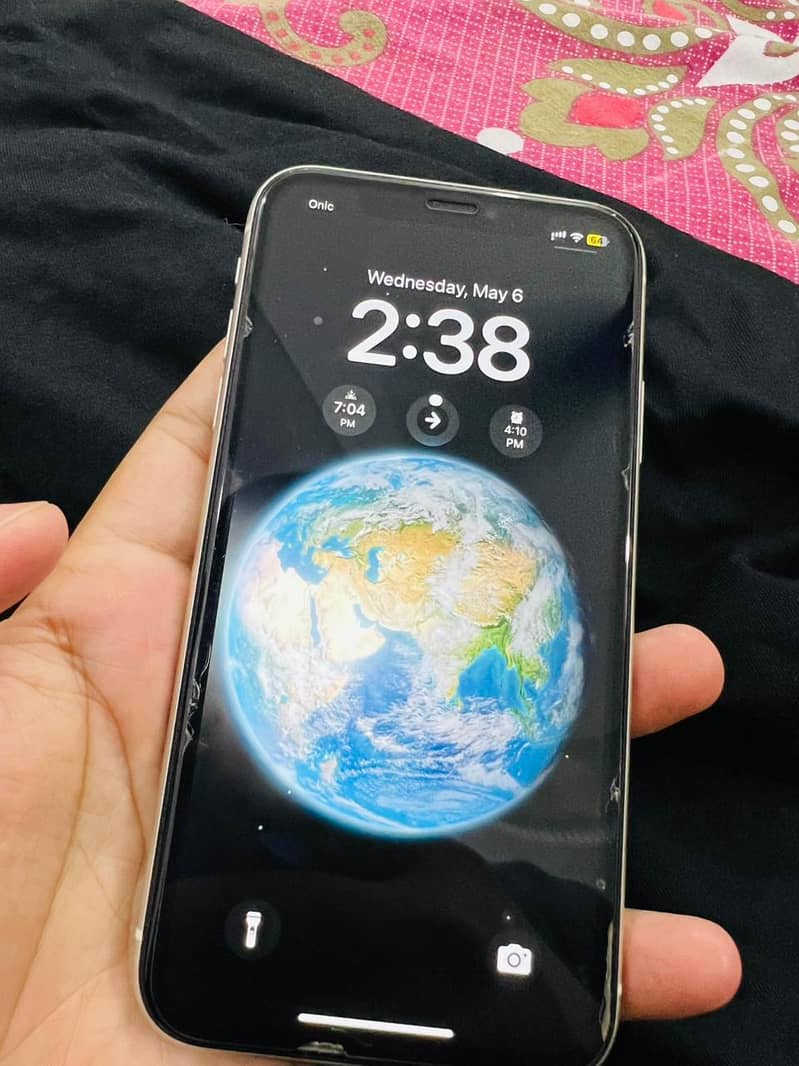 iPhone 11 2