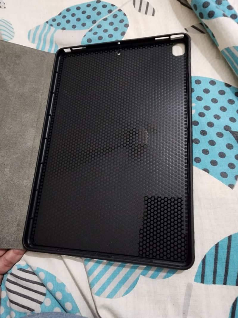 IPAD 8TH GEN 6