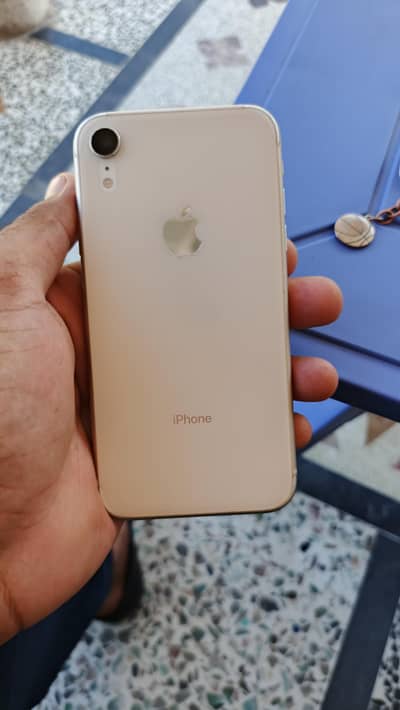 I Phone XR
