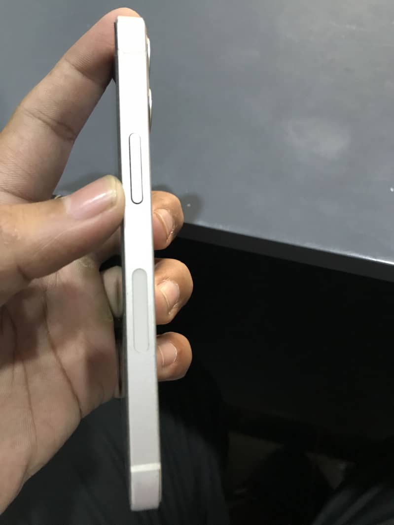 Iphone 12 MiNi 3