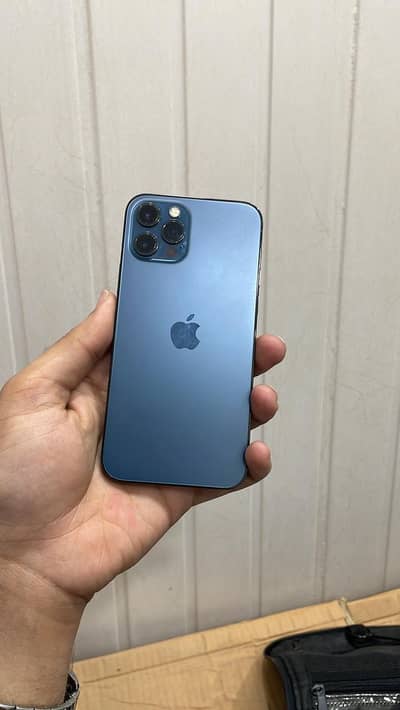 Iphone 12 pro | 256GB | Factory unlock| 90 Health | 10/9.5
