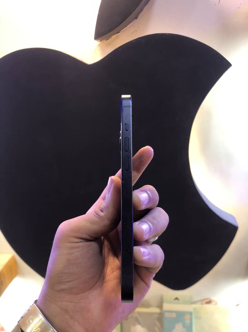 Iphone 13 2