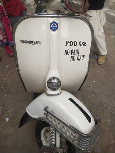 150CC Vespa Scooter Bike white 1978 model