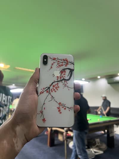 iphone XS MAX Condation 10/10 all Ok water pack battery health 80