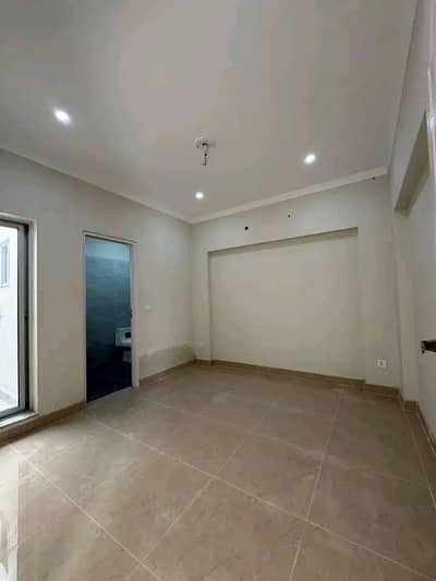 1 BED NON FURNISHED APRTMENT FOR RENT IN BAHRIA TOWN LAHORE