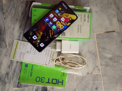 box pack condition one hand lady use INFINIX HOT 30 16/128 Must see it