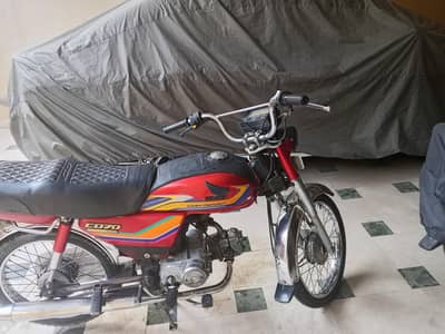 Honda CD 70 bike for sale engine wise all ok ha Baki ma sab quality ok