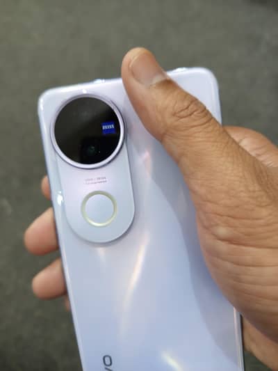 VIVO V50 (12/512) - Waterpack