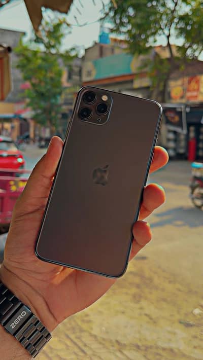 IPhone 11 pro Max  256GB  Pta approved