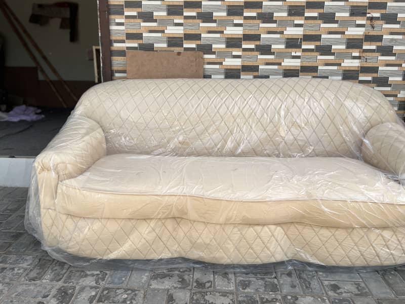 Premium sofa 2