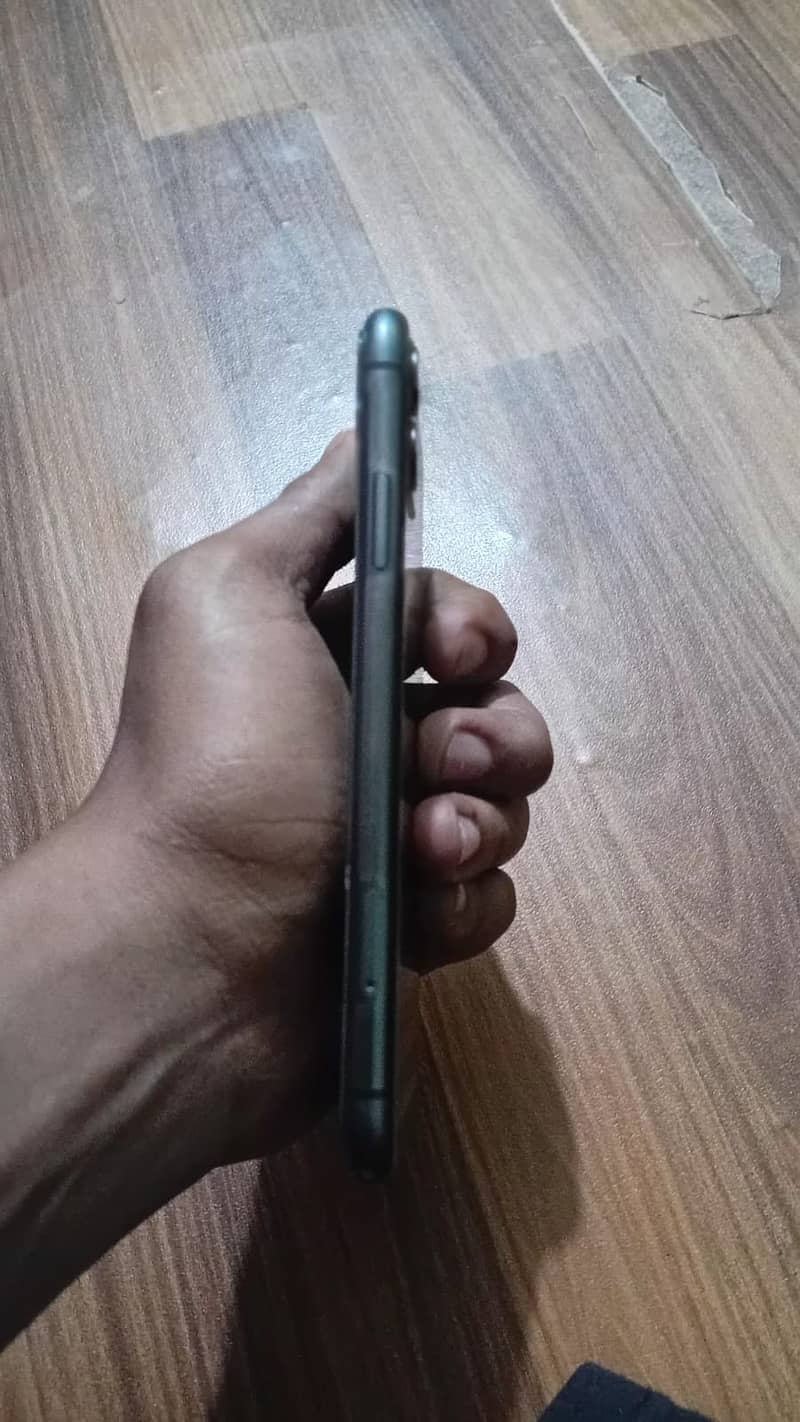 Apple iPhone 11 2