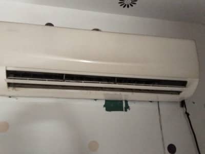 Gree split 2 ton