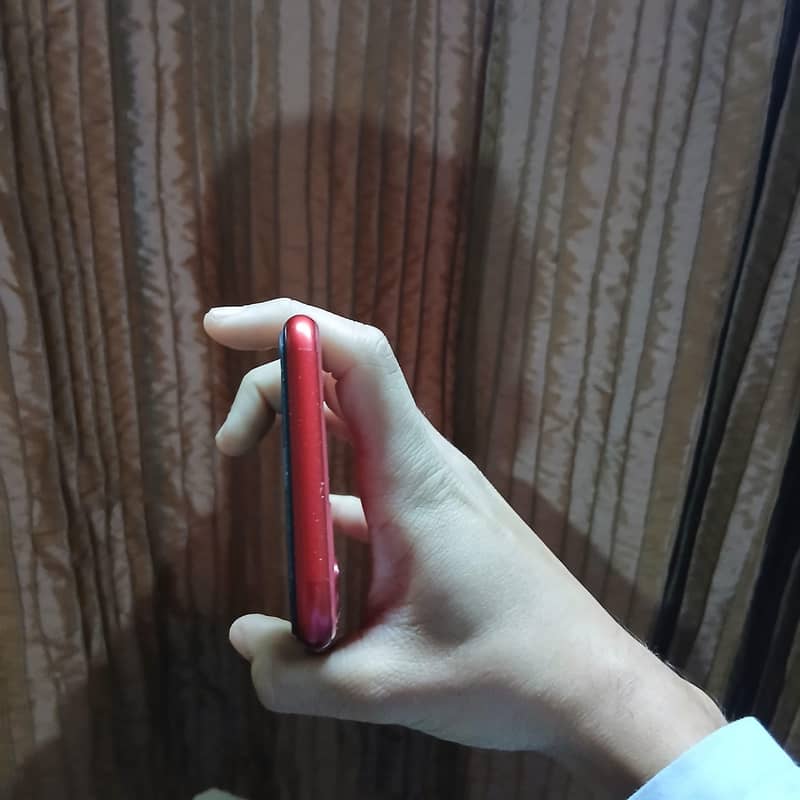 iPhone 11 7