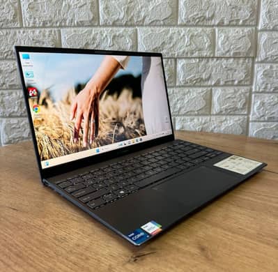ASUS Zenbook 14 Intel Core i5 11th Gen  8\256 GB  long lasting battery