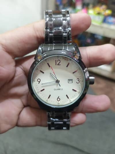 Classic Analog Wrist watch with Cream Dial and Stainless Steel band