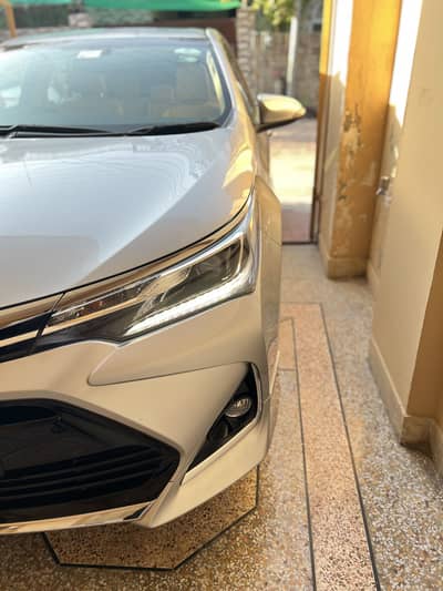 Toyota Corolla Altis Grande x 1.8