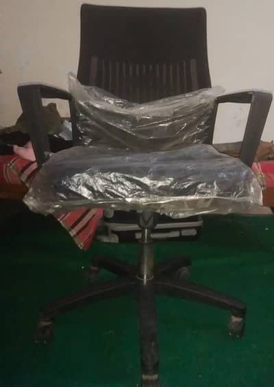 Ergonomic Mid-back Revolving Office Chair