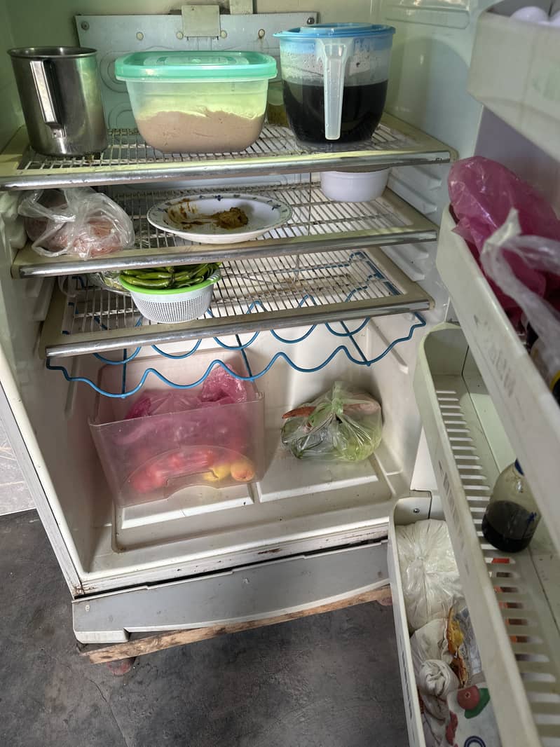 Dawlance fridge 1