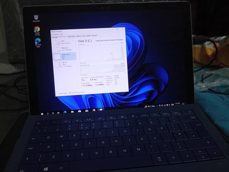 Microsoft surface Pro 4 8gb variant 1