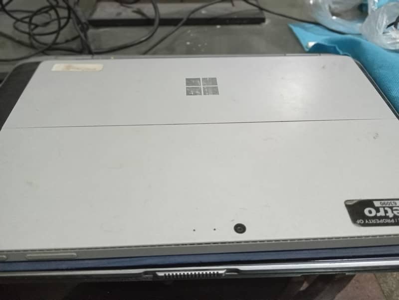 Microsoft surface Pro 4 8gb variant 2