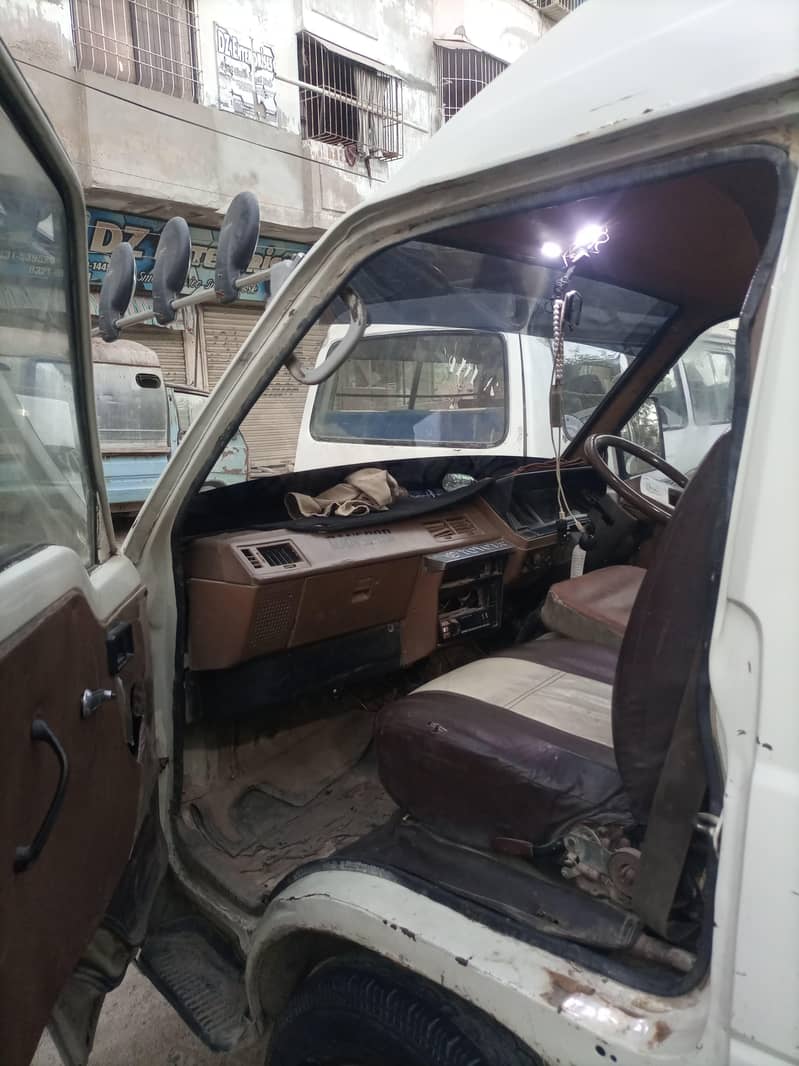 Hiace model 85 3