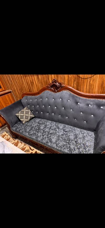 7 Seater Sofa Set just 1 Month Used
