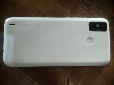Tecno spark 6 4/64