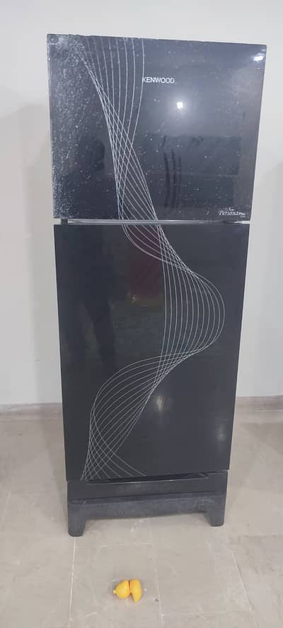 2 Refrigerstor (Kenwood and Dawlance )