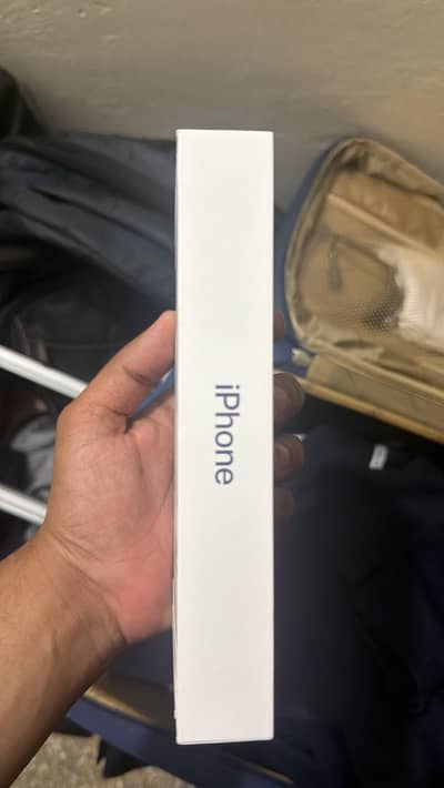 Brand new iphone 17 pro max  256 gb for sale