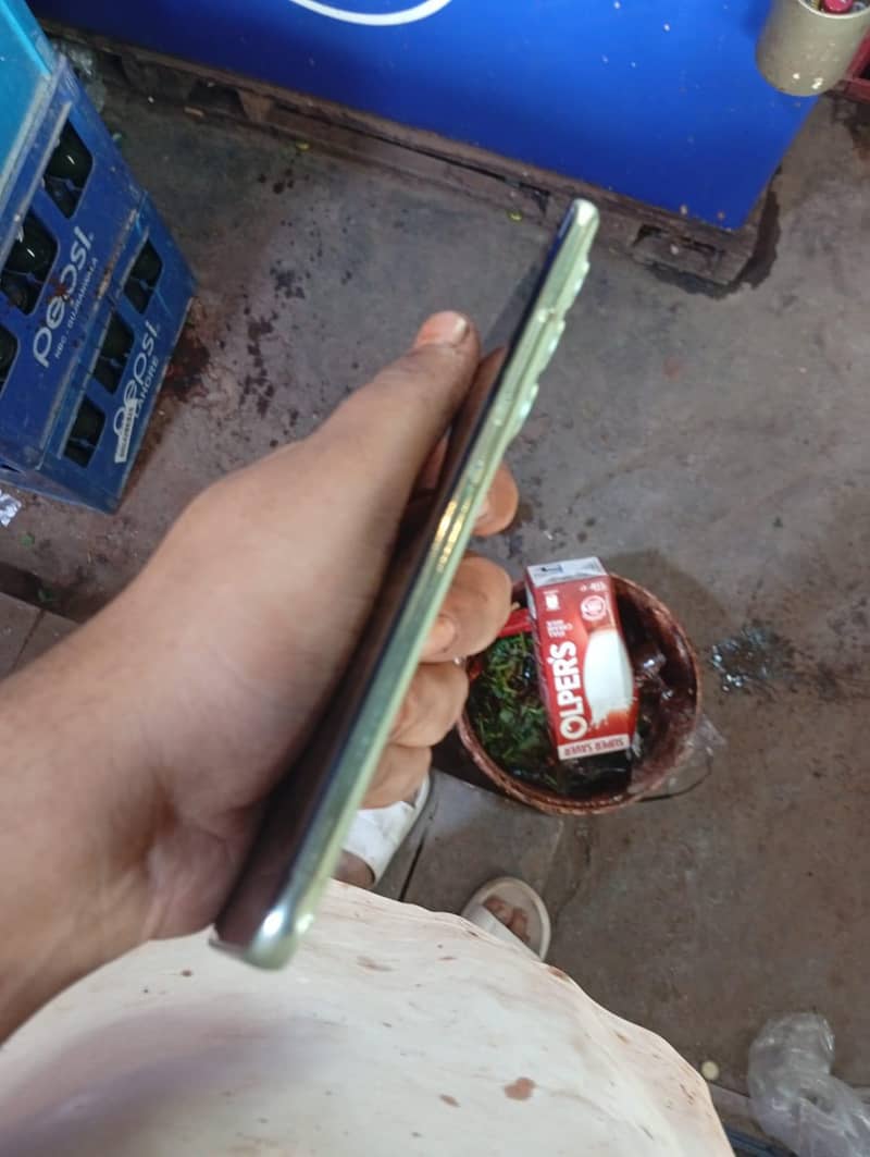 Tecno spark 40pro plus 4