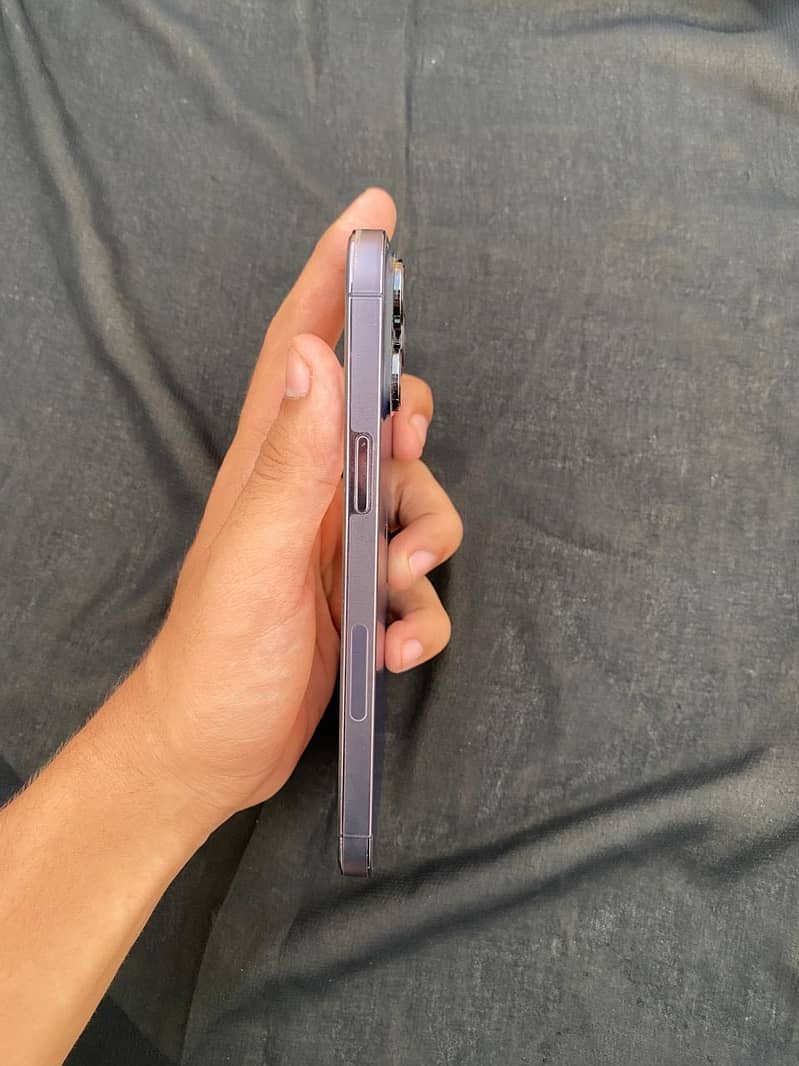 iPhone 14 Pro Max 1