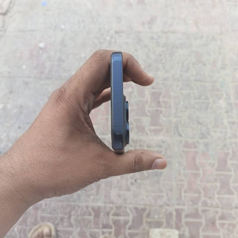 Iphone 15 pro max 2